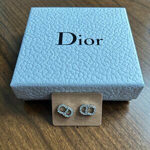 Dior Signature CD Earrings